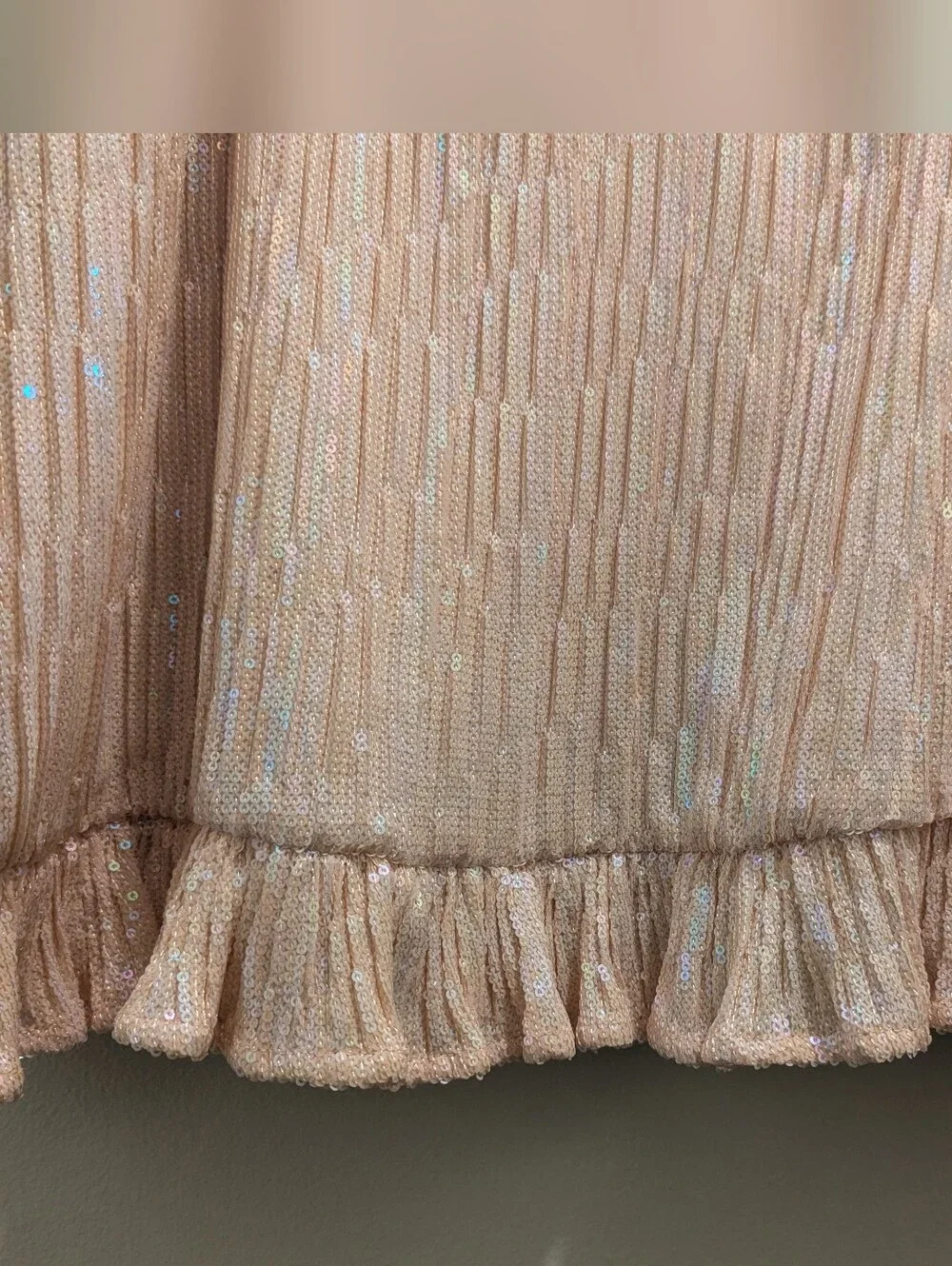 Anthropologie Amelie Sequin Shimmery Blush Pleated Ruffle Spaghetti Cami Top- 10 - Picture 7 of 14
